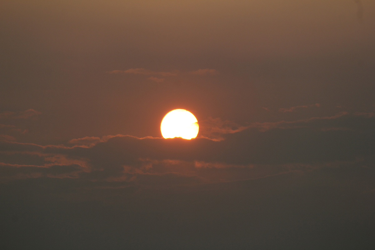 नवलपुरकाे माैलाकालीकाबाट देखिएकाे सूर्योदय