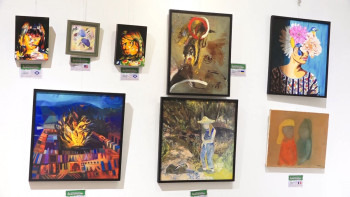 ‘मुन्दुम अन्तर्राष्ट्रिय चित्रकला प्रदर्शनी' मा ५१ देशका १३७ चित्रकारले बनाएका दुई सय १३ चित्र