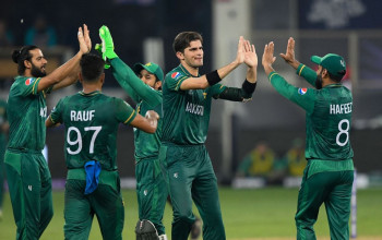 टी–ट्वान्टी विश्वकपमा भारतमाथि ऐतिहासिक जीतपछि पाकिस्तानी खेलाडीहरुले यसरी खुशी मनाए (भिडियोसहित) 