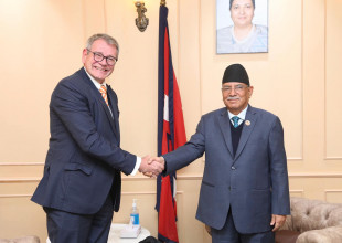 नेपाल असंलग्न परराष्ट्र नीतिमा दृढ छ : प्रधानमन्त्री प्रचण्ड